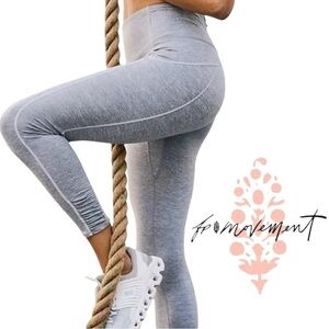 Free People Movement You’re A Peach Legging Size Small